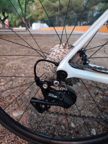 Used Giant TCR Advanced Disc 2 2021 2021 Road & Gravel, White — image 3 of 8