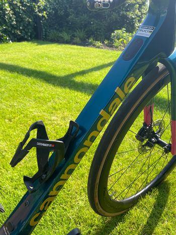 Used Cannondale SuperSix EVO Shimano Ultegra Di2 2023 Road & Gravel, Blue — image 6 of 7