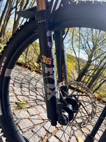 Gebrauchtes YT Industries Jeffsy CORE 5 29 2024 2024 Mountainbike, Schwarz, 29 — Bild 5 von 7