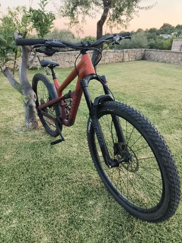 Used Canyon Spectral Shimano Deore 2022 Mountainbike, Orange — image 2 of 7