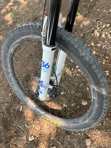 Tweedehands Liv Hail Advanced 1 2018 2018 Mountainbike — afbeelding 4 van 7