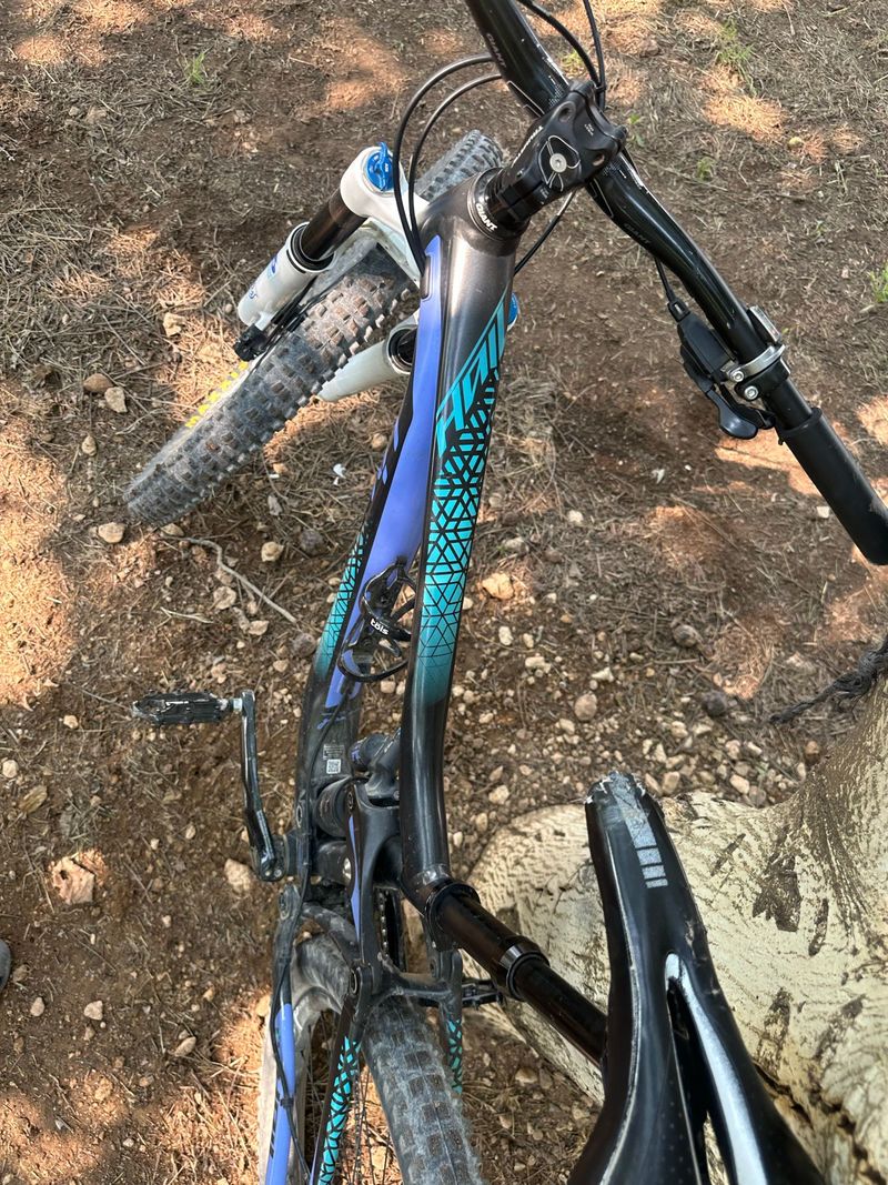Tweedehands Liv Hail Advanced 1 2018 2018 Mountainbike — afbeelding 2 van 7