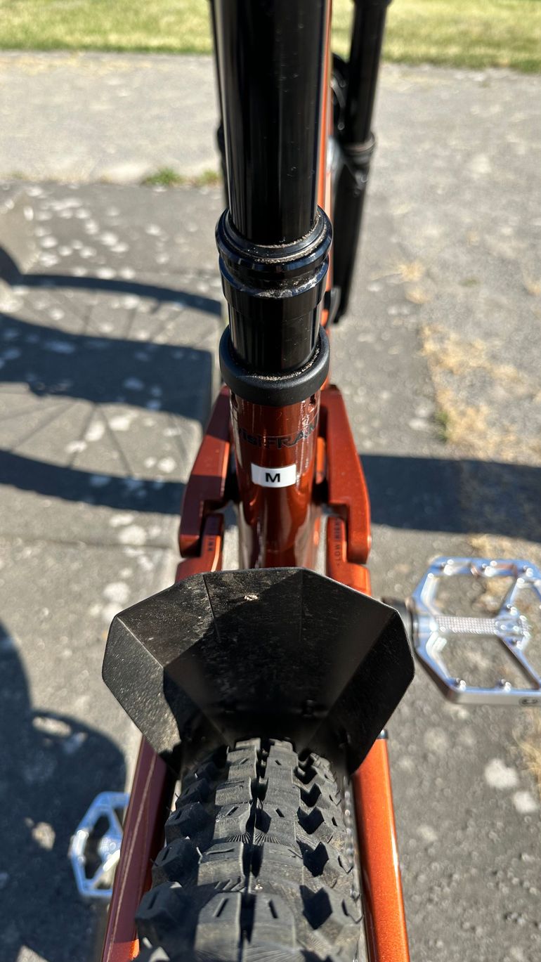 Used Trek Fuel EX 8 XT Gen 6 2025 2025 Mountainbike, Orange, 27.5, 29 — image 13 of 18
