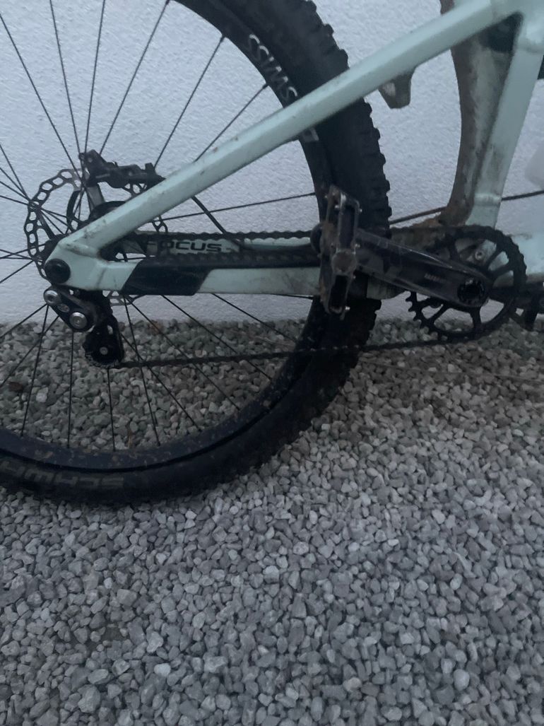 Used Focus Jam Shimano SLX 2022 Mountainbike, Light Gray — image 3 of 3