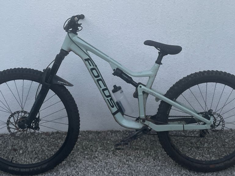Used Focus Jam Shimano SLX 2022 Mountainbike, Light Gray — image 2 of 3