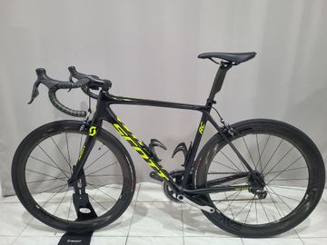 Used Scott Addict RC Pro 2018 2018 Road & Gravel, Black — image 2 of 11