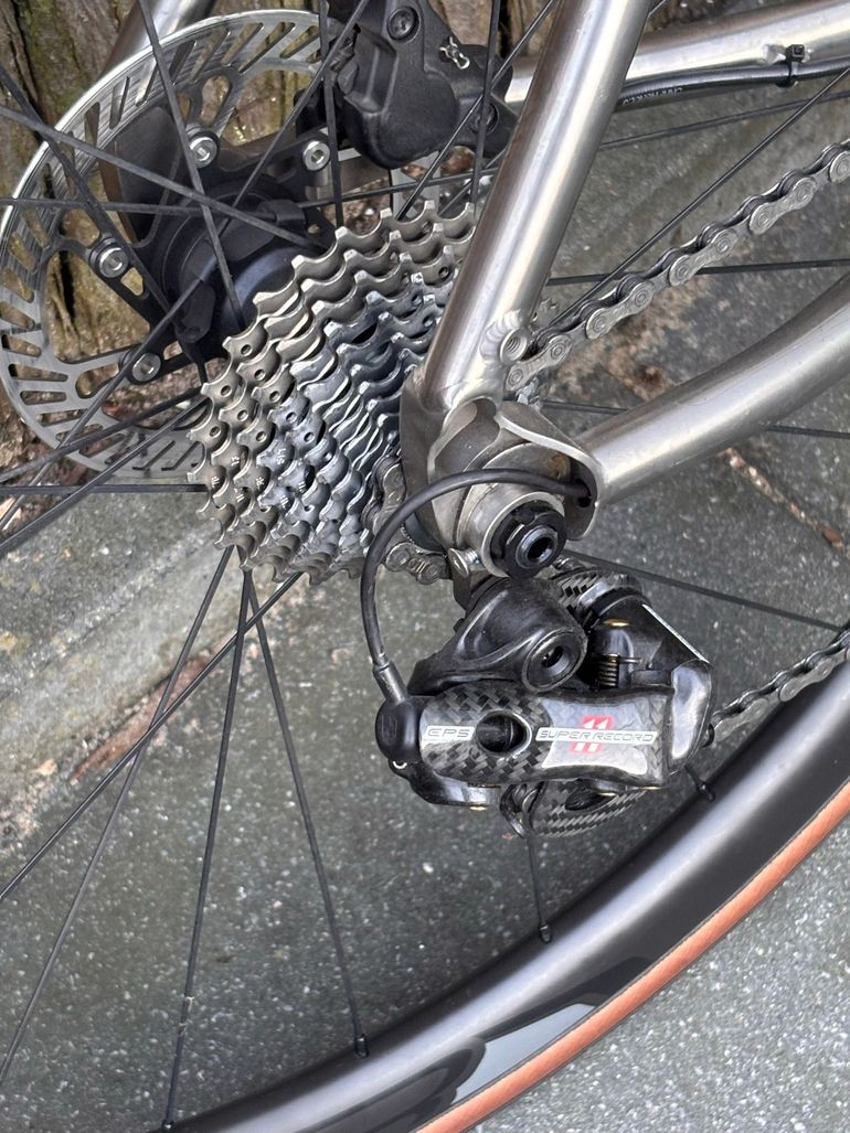 Używany Gilbertson Alure Custom Campagnolo Super Record EPS 2024 Road & Gravel — zdjęcie 3 z 7