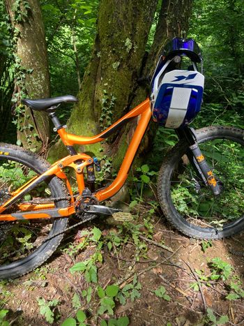 Used Giant Reign 1 2019 2019 Mountainbike, Orange, 27.5 — image 3 of 4