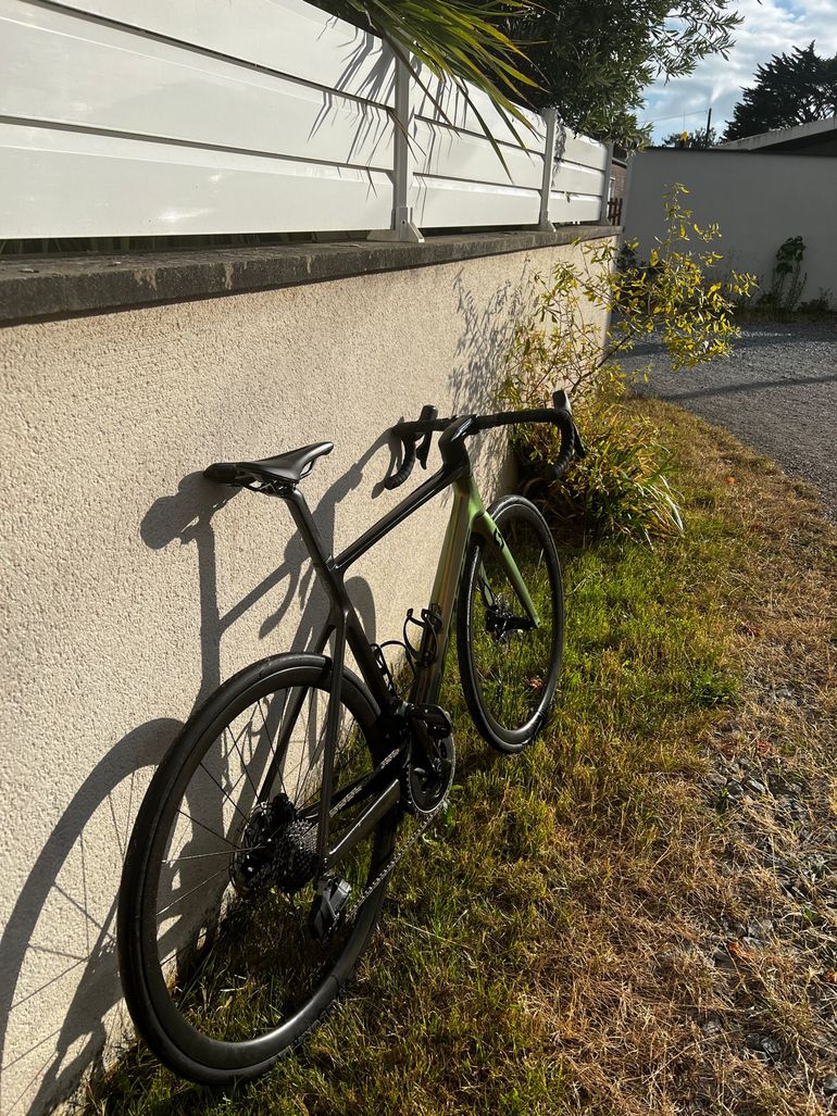 Použité Scott Addict RC 15 prism 2021 2021 Road & Gravel — obrázek 5 z 7