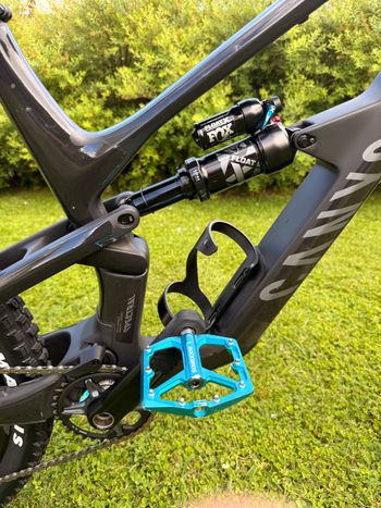 Used Canyon Spectral CF 7 2025 2025 Mountainbike, Black, 29, 27.5 — image 3 of 5