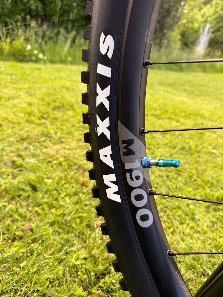 Used Canyon Spectral CF 7 2025 2025 Mountainbike, Black, 29, 27.5 — image 5 of 5