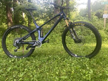 Used YT Industries Izzo CORE 4 29 2022 2022 Mountainbike, Blue, 29 — image 2 of 10
