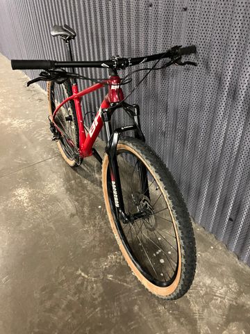 Used BH Ultimate RC 6.5 2019 Mountainbike, Red — image 3 of 8