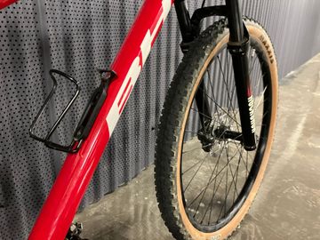 Used BH Ultimate RC 6.5 2019 Mountainbike, Red — image 7 of 8