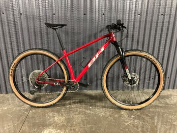 Used BH Ultimate RC 6.5 2019 Mountainbike, Red — image 1 of 8