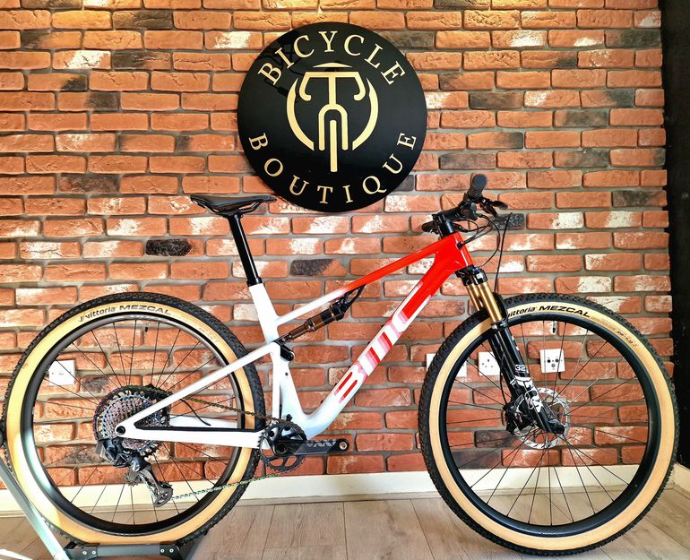 Used BMC Fourstroke 01 LTD 2023 2023 Mountainbike, Red, 29 — image 1 of 20