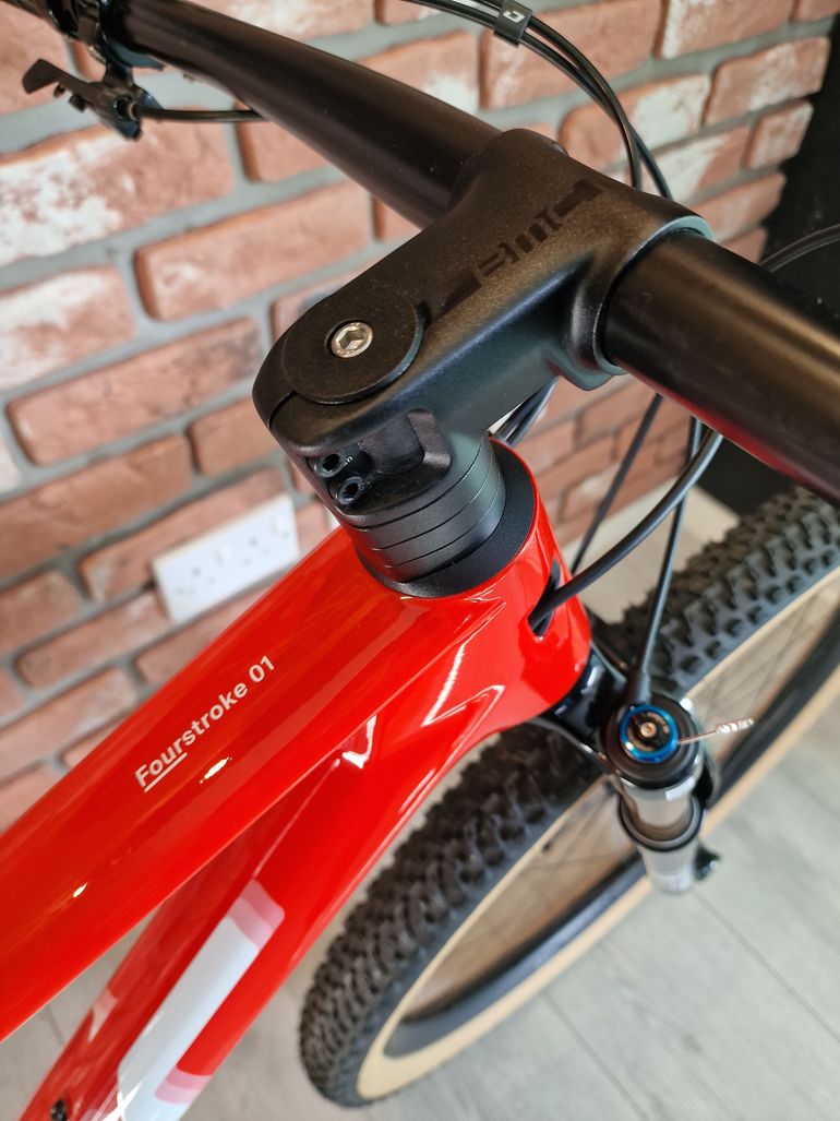 Used BMC Fourstroke 01 LTD 2023 2023 Mountainbike, Red, 29 — image 14 of 20