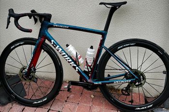 Specialized S-Works Tarmac SL8 - Shimano Dura-Ace Di2 2026 Frameset 2026 Road & Gravel d'occasion — image 4 sur 4