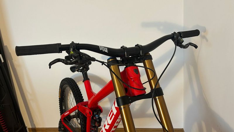 Trek Session 27, 5 Carbon 2021 Mountainbike usato, Rosso — immagine 2 di 7
