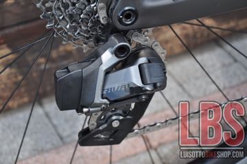 Used Scott Addict 10 2024 2024 Road & Gravel, Black — image 15 of 39