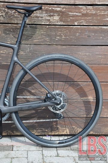 Used Scott Addict 10 2024 2024 Road & Gravel, Black — image 26 of 39