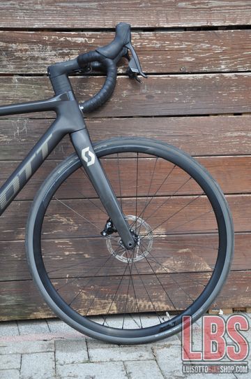 Used Scott Addict 10 2024 2024 Road & Gravel, Black — image 2 of 39