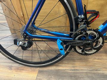 Specialized Tarmac Expert eTap 2017 2017 Road & Gravel usato, Viola — immagine 3 di 10