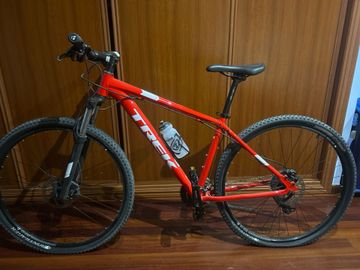 Gebrauchtes Trek Marlin Shimano Alivio 2015 Road & Gravel, Rot — Bild 2 von 5