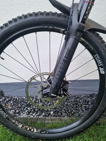 Used Canyon Spectral CF 7.0 2020 2020 Mountainbike, Black, 27.5 — image 5 of 8