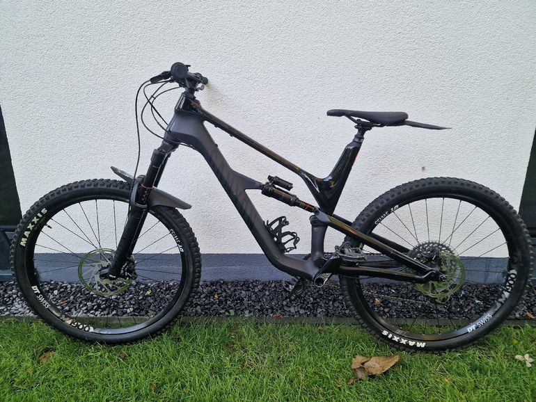 Used Canyon Spectral CF 7.0 2020 2020 Mountainbike, Black, 27.5 — image 2 of 8