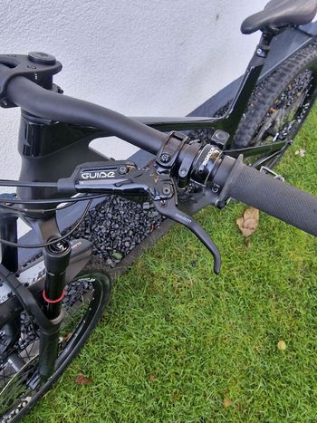 Used Canyon Spectral CF 7.0 2020 2020 Mountainbike, Black, 27.5 — image 6 of 8