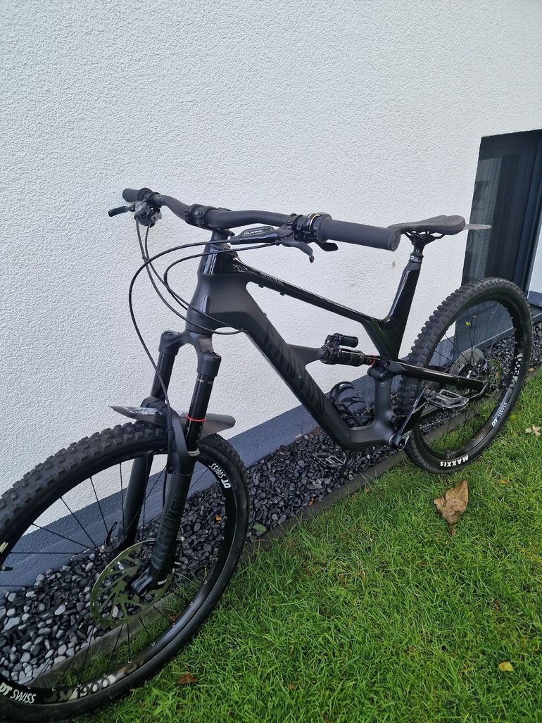 Used Canyon Spectral CF 7.0 2020 2020 Mountainbike, Black, 27.5 — image 7 of 8