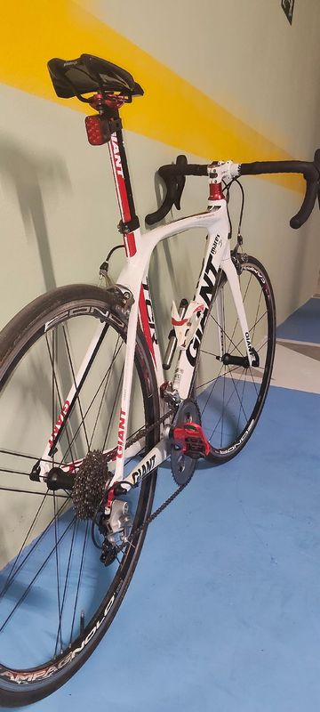 Used Giant TCR Composite 1 2014 2014 Road & Gravel, White — image 5 of 6
