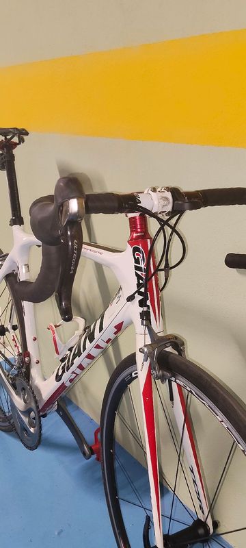 Used Giant TCR Composite 1 2014 2014 Road & Gravel, White — image 3 of 6