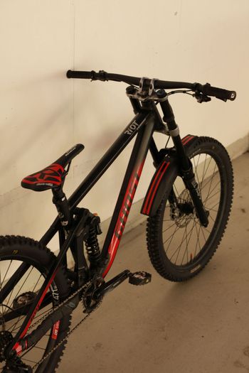 Używany Ghost Riot SRAM GX DH 2023 Mountainbike — zdjęcie 6 z 6