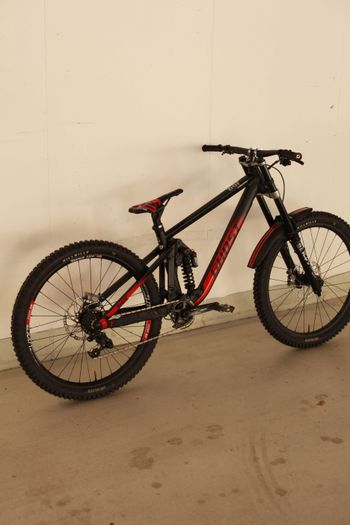 Używany Ghost Riot SRAM GX DH 2023 Mountainbike — zdjęcie 4 z 6