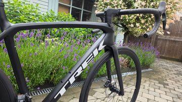 Trek Émonda SL 7 2024 2024 Road & Gravel usato, Nero — immagine 3 di 17