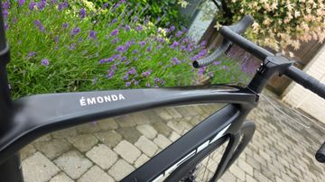 Trek Émonda SL 7 2024 2024 Road & Gravel usato, Nero — immagine 9 di 17