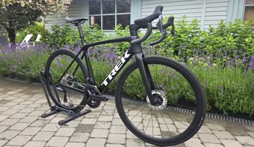 Trek Émonda SL 7 2024 2024 Road & Gravel usato, Nero — immagine 2 di 17