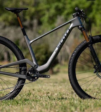 Used Scott Spark RC Expert 2027 2027 Mountainbike, Light Gray, 29 — image 3 of 3