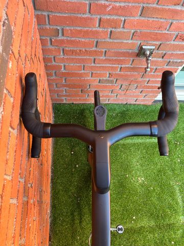 Used Scott Foil 20 2021 2021 Road & Gravel, Black — image 8 of 9