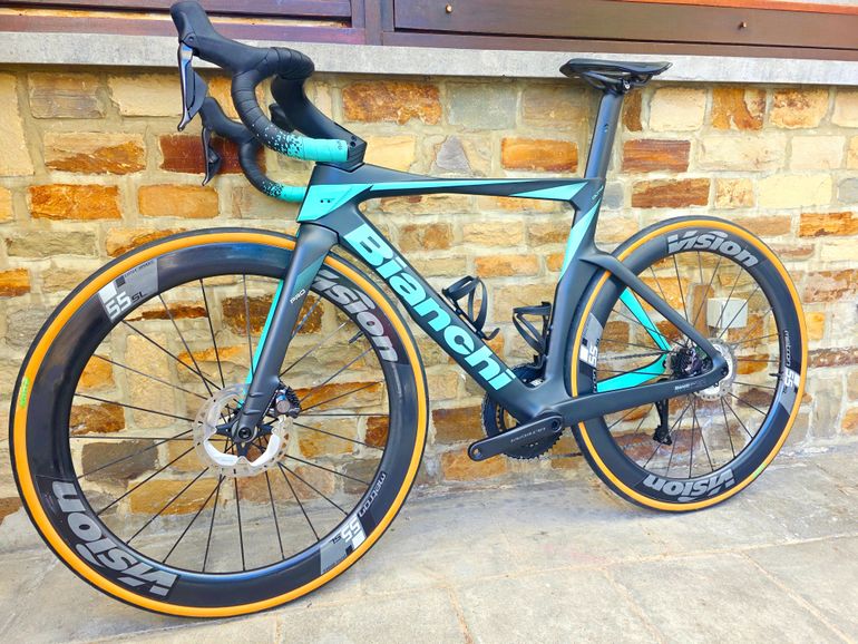 Bianchi Oltre PRO SHIMANO ULTEGRA DI2 2024 2024 Road & Gravel d'occasion — image 5 sur 19