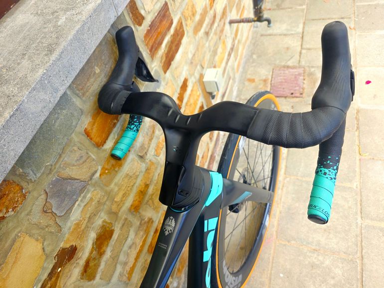 Bianchi Oltre PRO SHIMANO ULTEGRA DI2 2024 2024 Road & Gravel d'occasion — image 8 sur 19