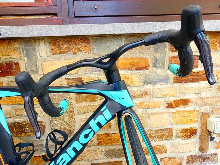 Bianchi Oltre PRO SHIMANO ULTEGRA DI2 2024 2024 Road & Gravel d'occasion — image 9 sur 19