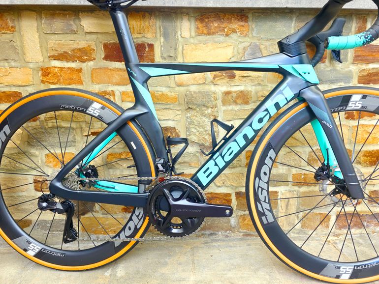 Bianchi Oltre PRO SHIMANO ULTEGRA DI2 2024 2024 Road & Gravel d'occasion — image 3 sur 19