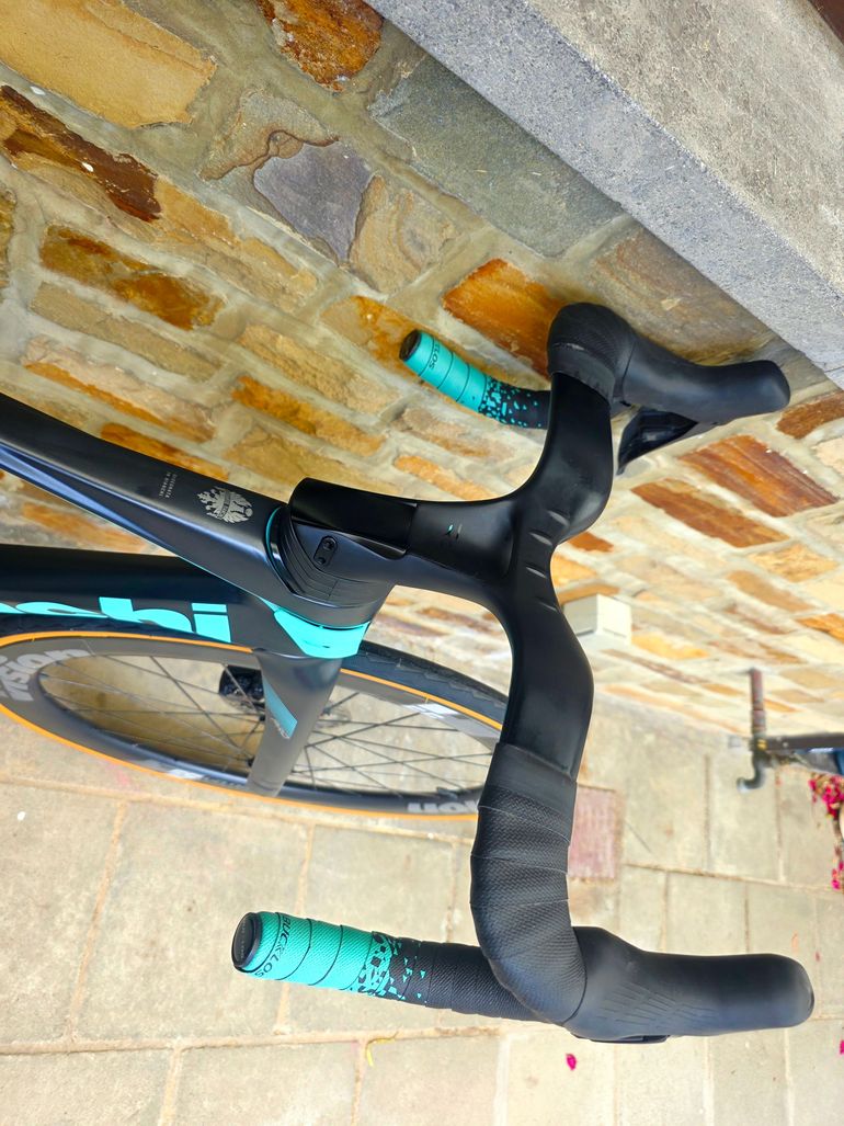 Bianchi Oltre PRO SHIMANO ULTEGRA DI2 2024 2024 Road & Gravel d'occasion — image 15 sur 19
