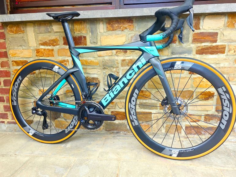 Bianchi Oltre PRO SHIMANO ULTEGRA DI2 2024 2024 Road & Gravel d'occasion — image 2 sur 19