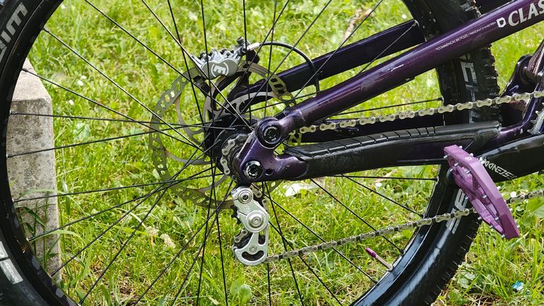 Used Commencal CLASH RIDE PARK MOTO STYLE 2023 2023 Mountainbike, Purple, 27.5 — image 3 of 8