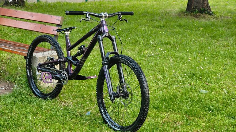 Used Commencal CLASH RIDE PARK MOTO STYLE 2023 2023 Mountainbike, Purple, 27.5 — image 7 of 8