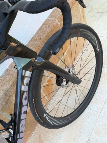 Used Bianchi Oltre PRO 2026 2026 Road & Gravel, Black — image 4 of 17